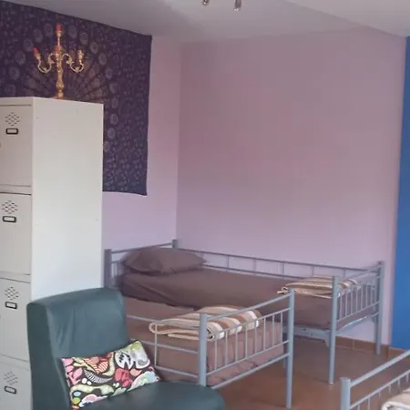 O Apalpador Albergue Melide