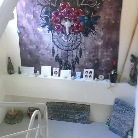 O Apalpador Albergue Melide