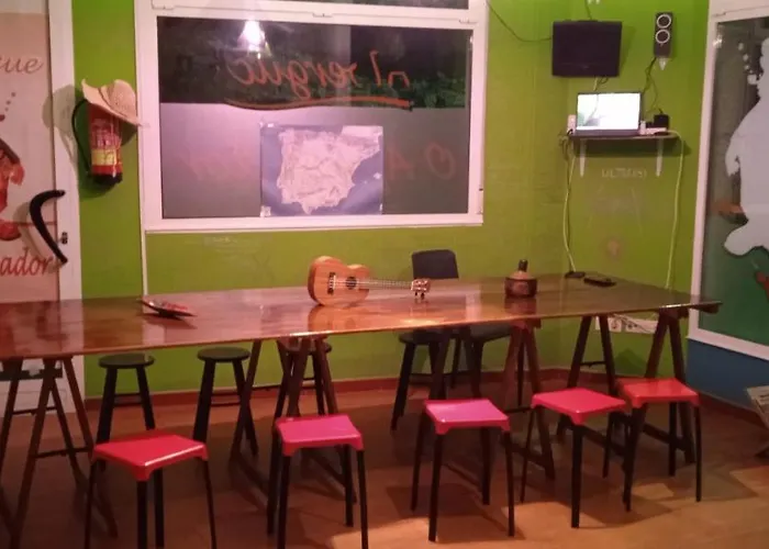 O Apalpador Hostel *